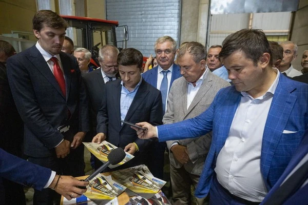 У Зеленського пояснили, чому заблокували фінансування містам