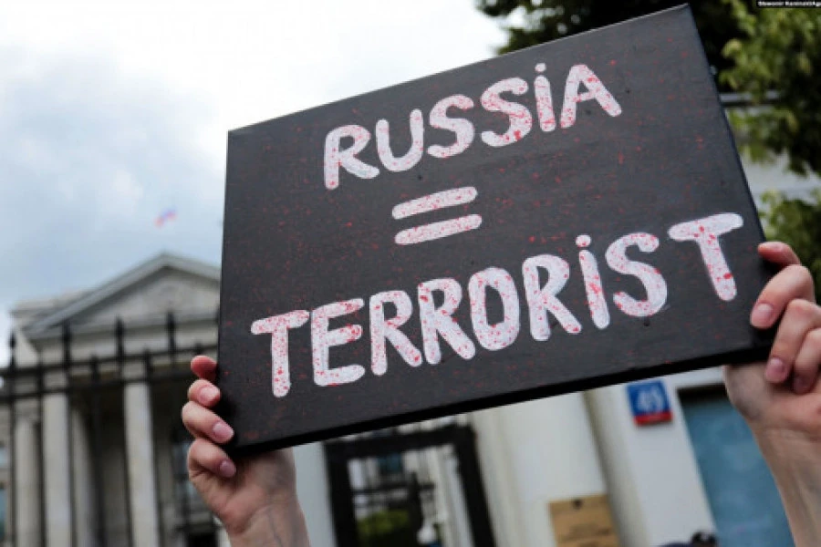 Таня Адамс - Россия - это хладнокровная убийца