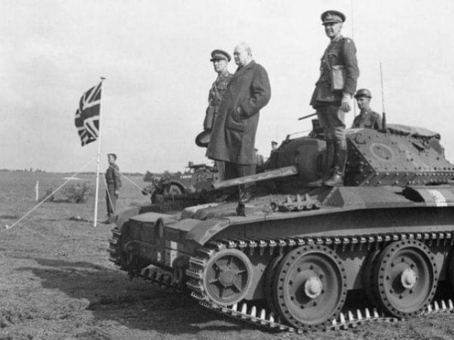 Vasyl Taras - Чому танк назвали танком? Через Черчилля.